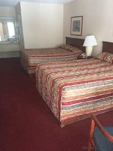 Econo Lodge Brunswick I-95 Esterno foto